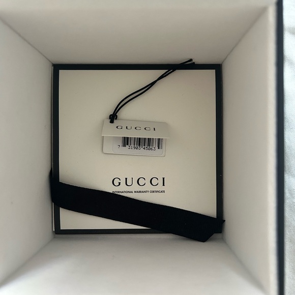 Authentic Gucci YA1264058 G-Timeless GG Motif Silver Tone Hologram Dial - Picture 4 of 4